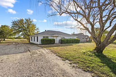 1206 E Fm 902, Howe, TX 75459 - Photo 2