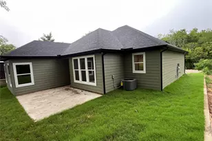 326 W Day St, Denison, TX 75020 - Photo 6