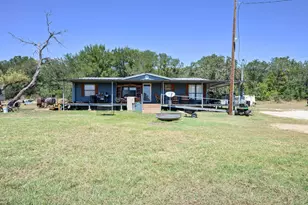 1024 N Keller Rd, Mineral Wells, TX 76067 - Photo 1