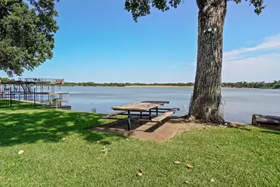 388 Driftwood Court #1A, Azle, TX 76020 - Photo 4