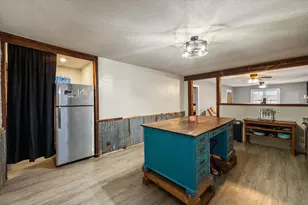 101 S Runnels Ave, Streetman, TX 75859 - Photo 4