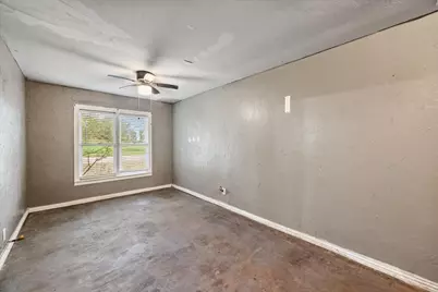 101 S Runnels Avenue, Streetman, TX 75859 - Photo 18