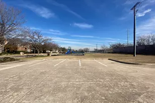 3351 Garrett Dr, Irving, TX 75062 - Photo 26