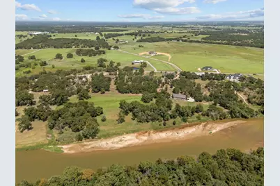 3 W Bluff Lane, Millsap, TX 76066 - Photo 2