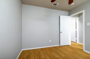 511 Hollyberry Dr, Mansfield, TX 76063 - Photo 26