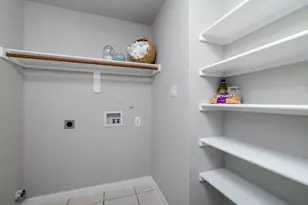 511 Hollyberry Dr, Mansfield, TX 76063 - Photo 12