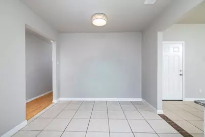 511 Hollyberry Drive, Mansfield, TX 76063 - Photo 10