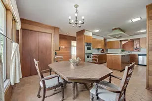 901 Spears St, Bowie, TX 76230 - Photo 8