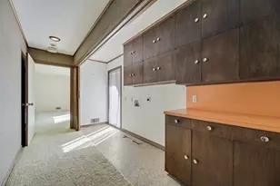 901 Spears St, Bowie, TX 76230 - Photo 14