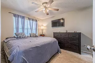 2355 Summit Ln, Dallas, TX 75227 - Photo 18