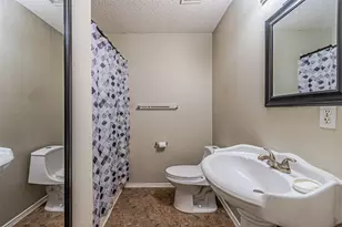 2355 Summit Ln, Dallas, TX 75227 - Photo 18