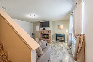 2355 Summit Ln, Dallas, TX 75227 - Photo 12