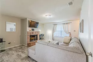 2355 Summit Ln, Dallas, TX 75227 - Photo 16