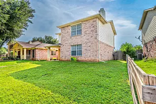 2355 Summit Ln, Dallas, TX 75227 - Photo 10