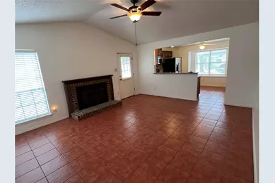 116 Kings Row, Garland, TX 75043 - Photo 4