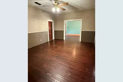 410 S Preston Street, Wolfe City, TX 75496 - Photo 6