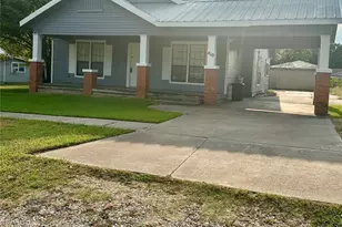 410 S Preston St, Wolfe City, TX 75496 - Photo 2