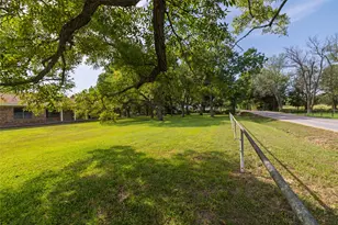 2566 Co Rd 147, Gainesville, TX 76240 - Photo 38