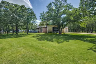 181 Co Rd 1326, Bridgeport, TX 76426 - Photo 40