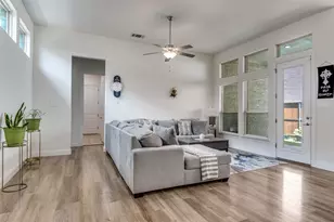 1521 Buckeye Trl, Garland, TX 75042 - Photo 4