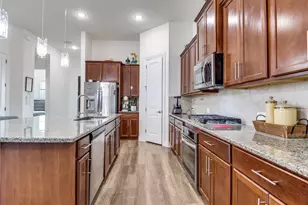 1521 Buckeye Trl, Garland, TX 75042 - Photo 10