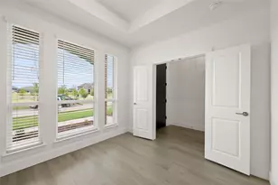 1911 Aspen, Cedar Hill, TX 75104 - Photo 4