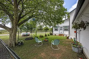 100 Sanders Ln, Collinsville, TX 76233 - Photo 24