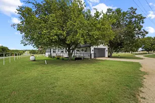 100 Sanders Ln, Collinsville, TX 76233 - Photo 32