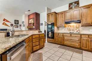 1020 Shady Oak Trail, Mansfield, TX 76063 - Photo 14