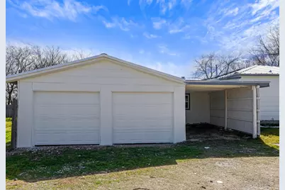 115 N Avenue T, Clifton, TX 76634 - Photo 26