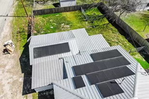 115 N Avenue T, Clifton, TX 76634 - Photo 4