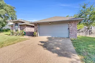 112 Boardwalk St, Midlothian, TX 76065 - Photo 2