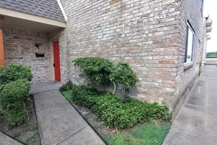 208 Village N Dr, Richardson, TX 75081 - Photo 1