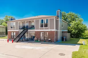 8117 Foxfire Ln, White Settlement, TX 76108 - Photo 2