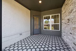 305 Sunset Ln, Fort Worth, TX 76114 - Photo 2