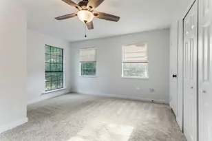 109 S Judkins St, Fort Worth, TX 76111 - Photo 20