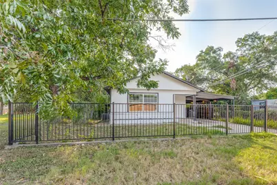 109 S Judkins Street, Fort Worth, TX 76111 - Photo 2