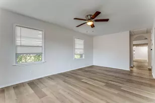 109 S Judkins St, Fort Worth, TX 76111 - Photo 6