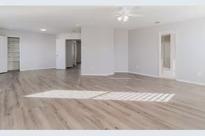 4901 Thorn Hollow Drive, Fort Worth, TX 76244 - Photo 10