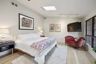 11203 Bushire Dr, Dallas, TX 75229 - Photo 18