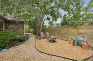 11203 Bushire Dr, Dallas, TX 75229 - Photo 30