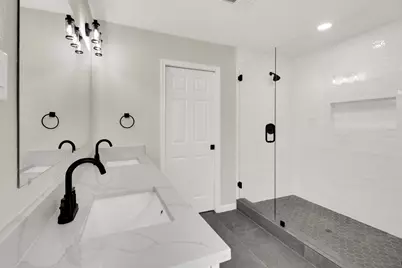 3710 Woodside Road, Carrollton, TX 75007 - Photo 10