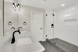 3710 Woodside Rd, Carrollton, TX 75007 - Photo 10