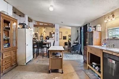 1128 County Road 429, Cleburne, TX 76031 - Photo 28