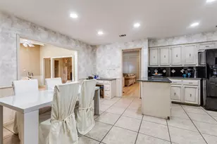 16215 Shadybank Dr, Dallas, TX 75248 - Photo 10