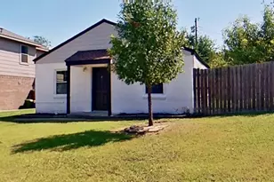 641 S Redford Ln, White Settlement, TX 76108 - Photo 2