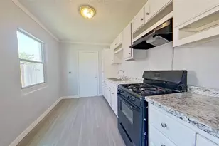 641 S Redford Ln, White Settlement, TX 76108 - Photo 10