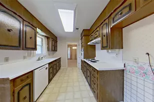 6301 Wrigley Way, Fort Worth, TX 76133 - Photo 16