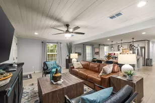 408 E Liberty St, Pilot Point, TX 76258 - Photo 8