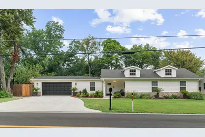 408 E Liberty Street, Pilot Point, TX 76258 - Photo 1